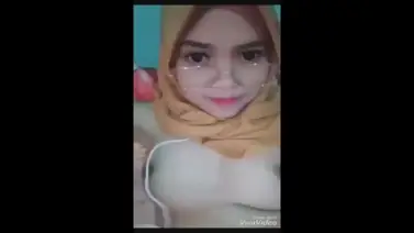 Cewe Imut Colmek Memek Pink Sampe Becek Muncrat