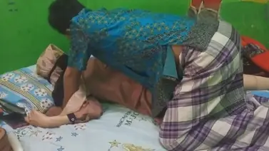 Tante Hijab Cantik Asyik Muncrat Dalem